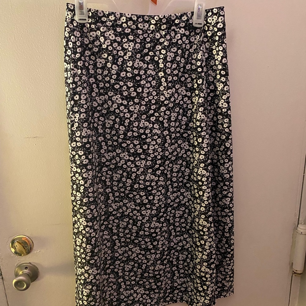 Amazon full length skirt size L floral print